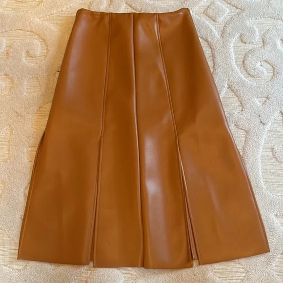 NWT Banana Republic Seamed Vegan Leather Midi Skirt - Picture 5 of 6